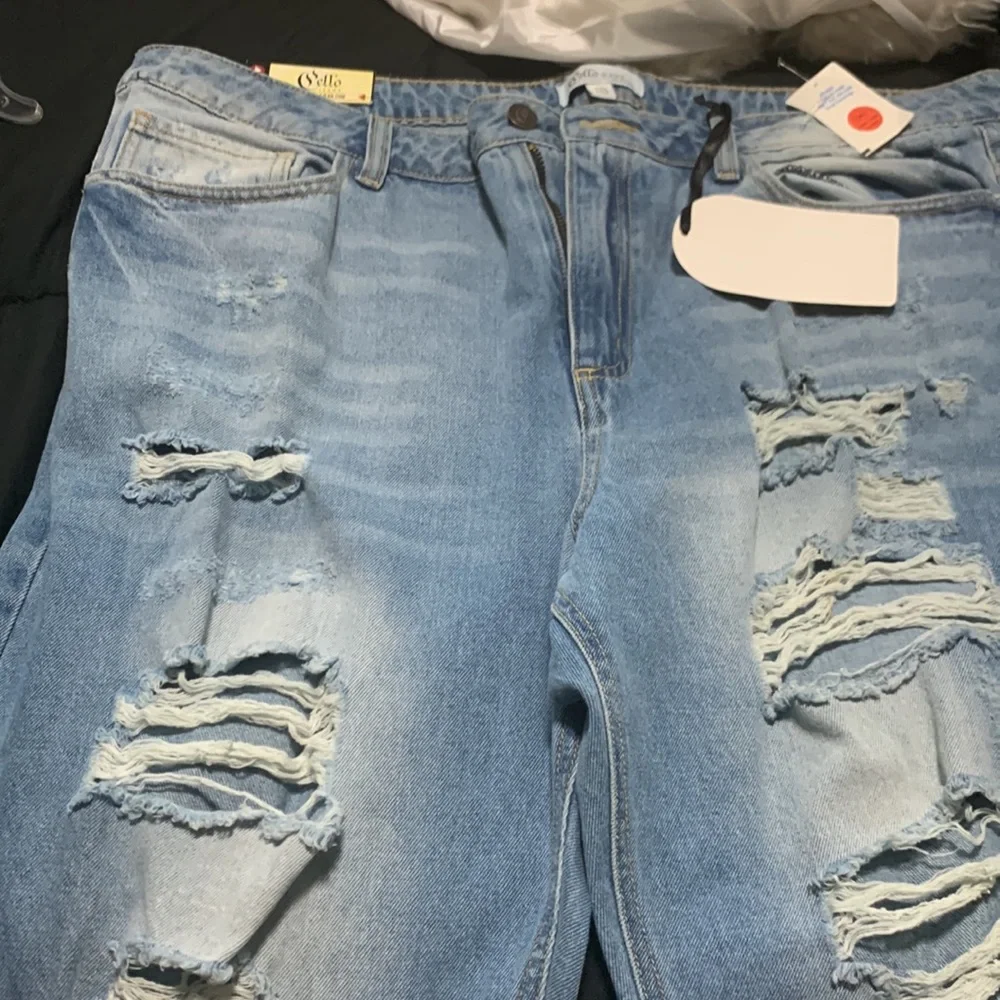 Denim Ripped Jeans - Picture 3 of 4